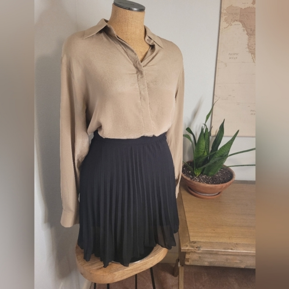 & Other Stories Flowy Black Pleated Chiffon Mini Skirt US Size 4